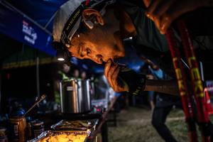 BIB: 
                            <button type="button" onclick="openModal(22791833)" class="btn btn-primary btn-sm float-right btn-popup" data-toggle="modal" data-target=".modal-high-quality">
                        <i class="fas fa-shopping-cart"></i> Add to Cart
                    </button>
                                            <button type="button" onclick="isThisMe(22791833, true)" class="btn btn-success btn-sm float-right btn-popup btn-isme hidden" data-toggle="tooltip" data-placement="bottom" title="นี่คือรูปของคุณใช่ไหม คลิกที่นี่เพื่อเอาเข้าอัลบั้ม">
                        <i class="fas fa-plus"></i> Add to album
                    </button>
                    <button type="button" onclick="isThisMe(22791833, false)" class="btn btn-warning btn-sm float-right btn-popup btn-isnotme hidden">
                        <i class="fas fa-ban"></i> Remove from album
                    </button>